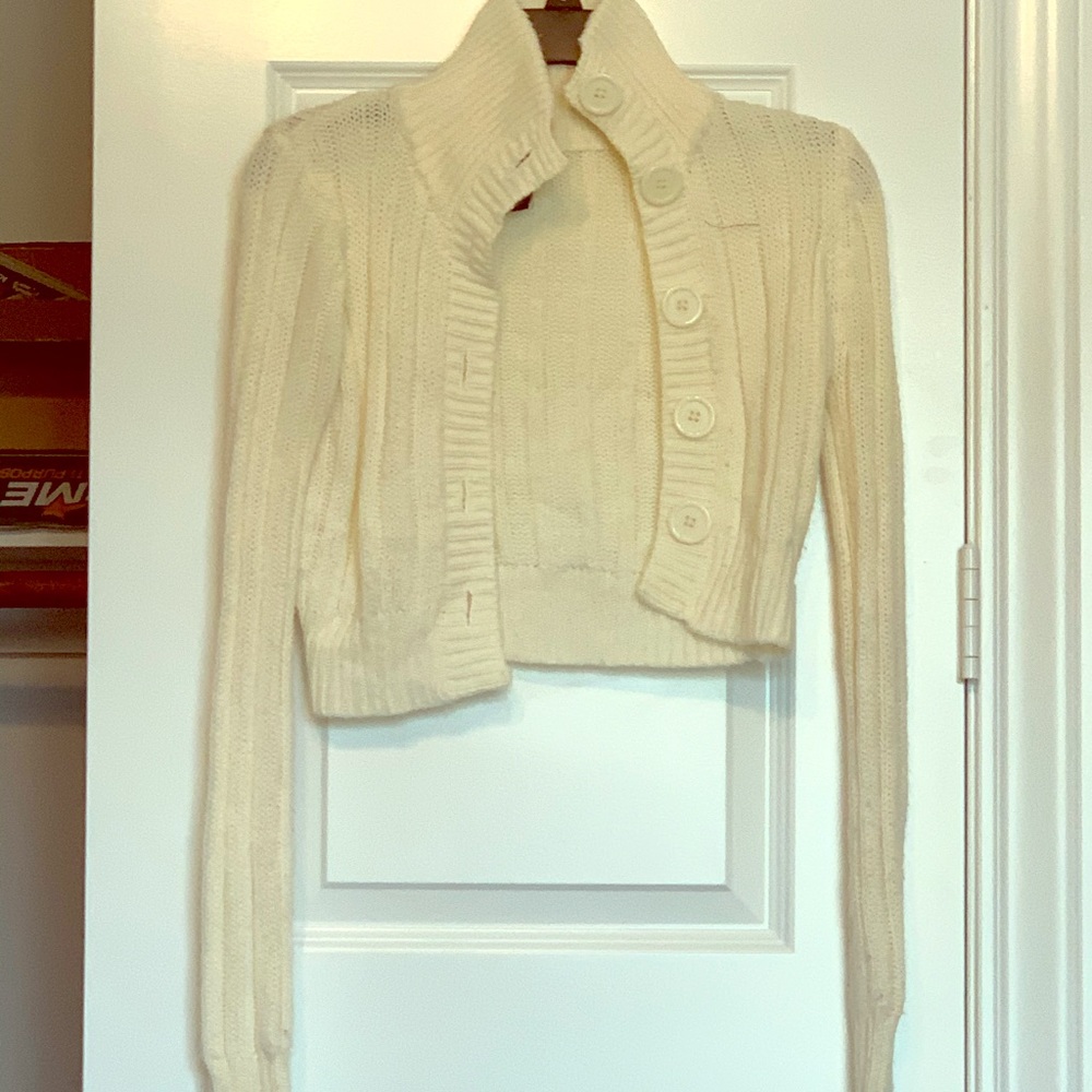 Cream sweater - Picture 1 of 2